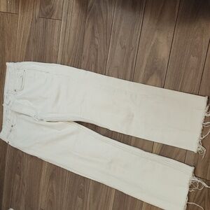 🔥White Frayed Hem Jeans